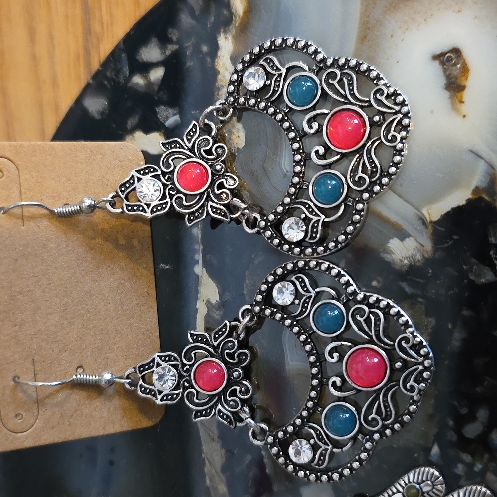 Bohemian Earrings Set - Picture 4 of 4